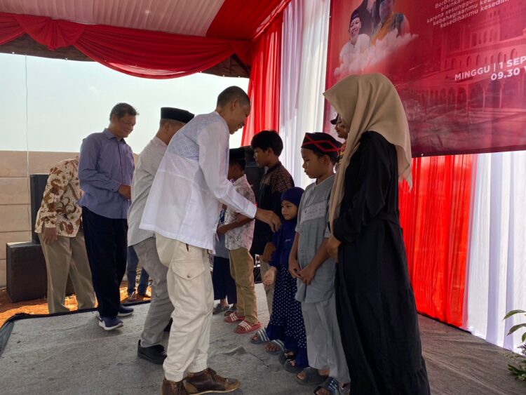 Tutup HUT RI ke 79, Tomas Gunung Putri Adakan Santunan untuk Yatim dan Dhuafa