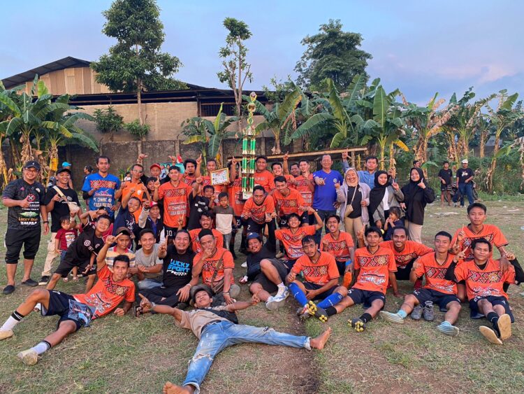 Poregas Fc Juarai Turnamen Trofeo Lucky Sport Cup di Tlajung Udik