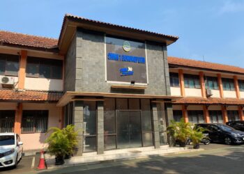 SMKN 1 Gunung Putri Boyong Juara dari Turnamen Futsal DPD KNPI, Tendi: Sekolah akan Terus Memfasilitasi