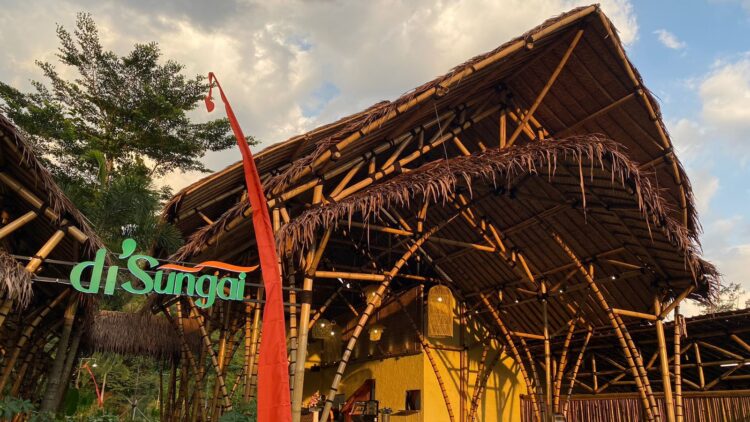 Mau Camping Ground sambil Kulineran, Di’Sungai Tempatnya !!!!!