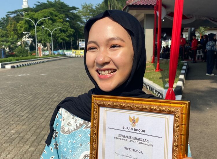 Pj Bupati beri Penghargaan di Hari Sumpah Pemuda, Nabila: Ini Pertamakalinya