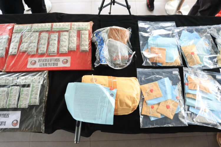 Kompol Adhimas : Modusnya Sabu Dalam Kemasan