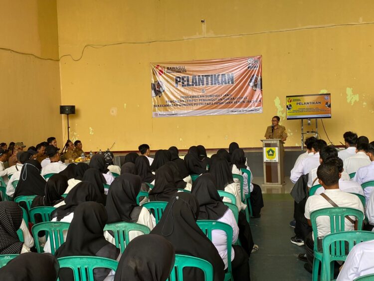 Panwascam Kecamatan Gunung Putri Lantik 456 Anggota PTPS