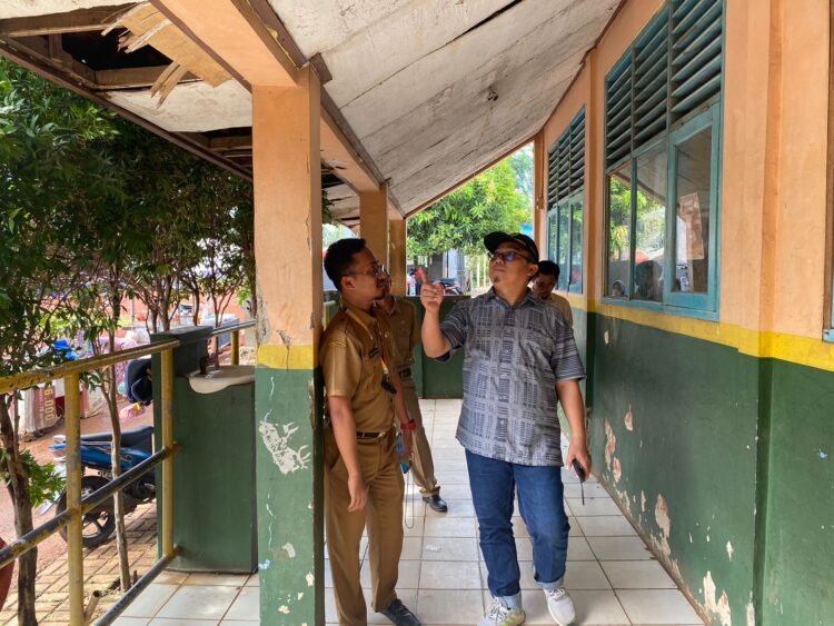 3 Ruang Kelas SDN 6 Wanaherang Rusak Parah, Kepsek Ngadu ke Dewan Achmad Fathoni