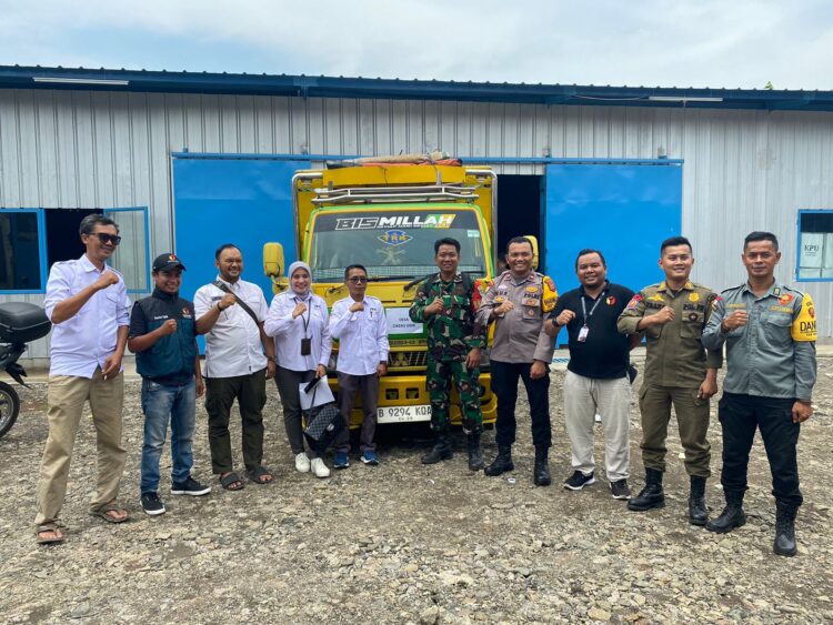 Tinggal Hitungan Hari, PPK Gunung Putri Bagikan Logistik Pilkada