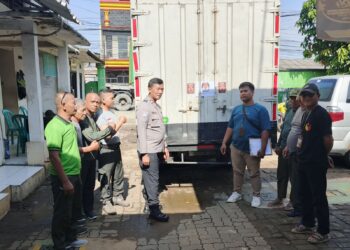 PPS Desa Tlajung Udik sebar Logistik ke TPS