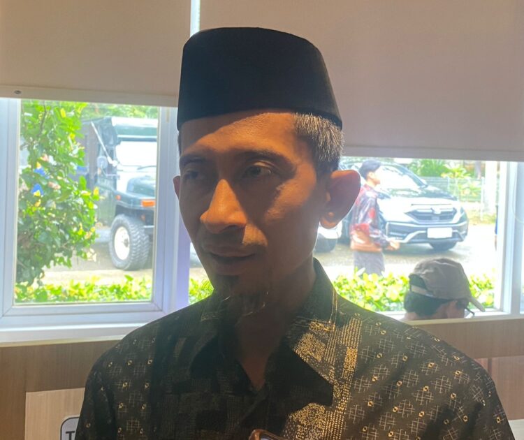 KH. Agus Salim : Soal Sampah Masyarakat harus Sadar