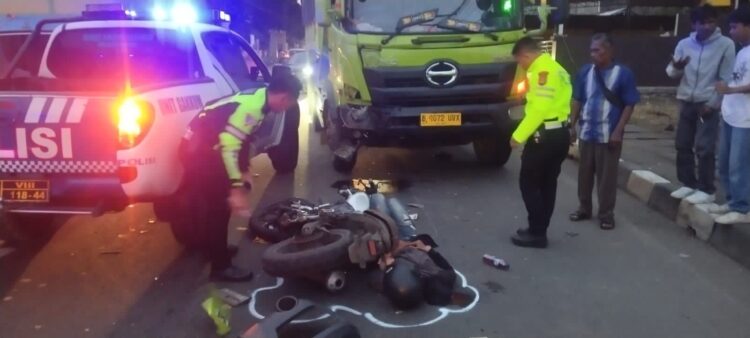 Ngantuk, Motor Tubruk Dump Truk