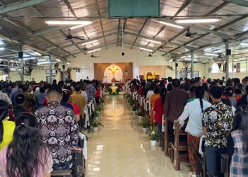 Rayakan Misa Natal, Gereja St Vicentius A Paollo Dipadati Jemaat