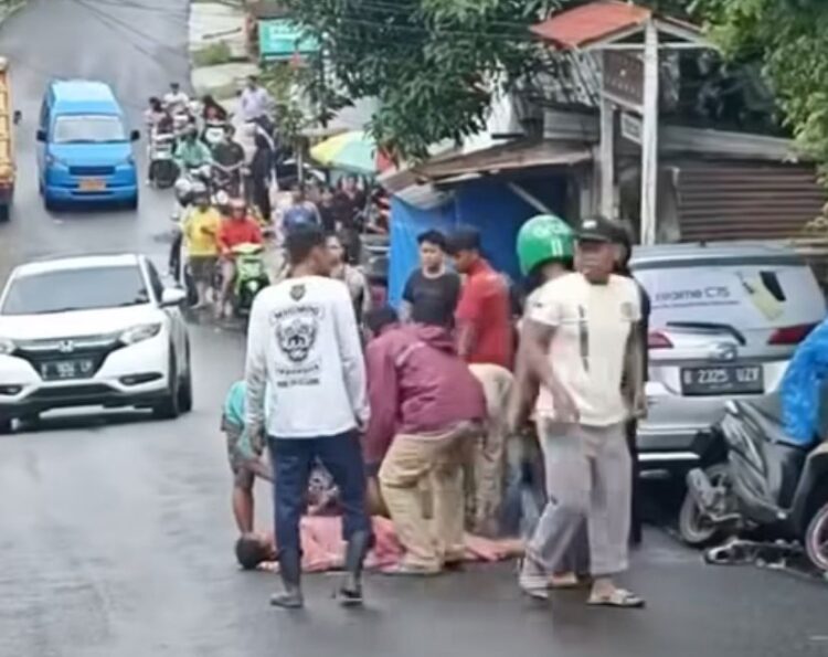 Keserimpet Kabel Internet, Pengendara Motor Jatuh