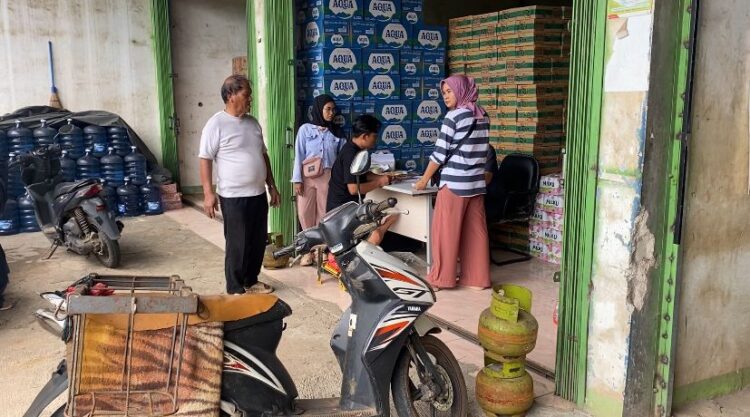 Warga Jonggol Kesulitan Dapatkan Gas Melon, Pedagang Kecil Terancam Terhambat