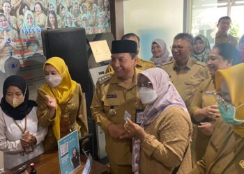 Perdana di Jabar, Pj Bupati Monitoring Kesehatan Gratis Serentak di 101 Puskesmas
