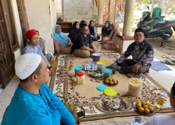 Sambangi Kediaman Korban Kecelakaan, H. Achmad Fathoni Desak Perbaikan Jalan Berlubang di Desa Bojong Nangka