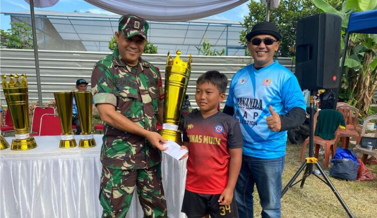 SSB Asal Wanaherang, Tunas Muda 85 Boyong Juara Satu Piala KOK Gunung Putri Kategori 2014