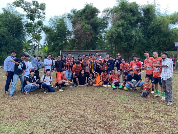 Mendominasi di Lapangan! Poregas FC Sabet Juara Turnamen ‘Cucurak Katar 19’