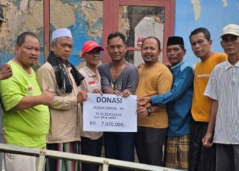 Bantu Korban Kebakaran, Masyarakat Desa Pasir Jambu Salurkan Bantuan