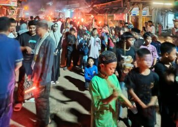 Karang Taruna se-Kadus V Kampung Kedep dan IRMAS BOJONG-KEDEP Gelar Pawai Obor dan Takbir Keliling Sambut Idulfitri 1446 H
