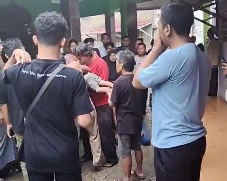 Bocah Berumur 3 Tahun Hanyut di Sungai Cibuluh, Ditemukan 2 KM dari TKP