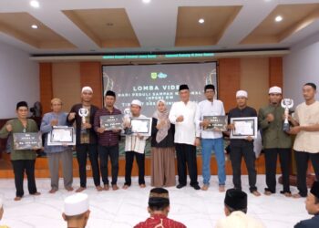 Pemerintah Desa Gunung Putri Gelar Bakti Sosial Ramadhan, Bagikan 900 Paket untuk Warga