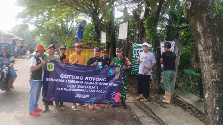 Pemdes Bantarjati Minta Kesadaran Masyarakat untuk Merawat Trotoar dan Saluran Air