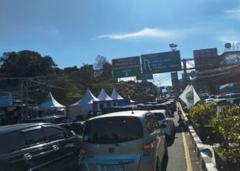 Polisi Catat 23.000 Kendaraan Melintasi Kawasan Puncak, Arus Balik Diprediksi Mengalir Malam Hari