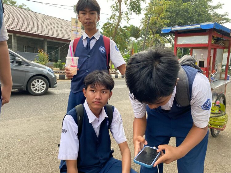 Kacau, Aksi Copet Nodai Kirab Mahkota Binokasih Sanghyang Pake