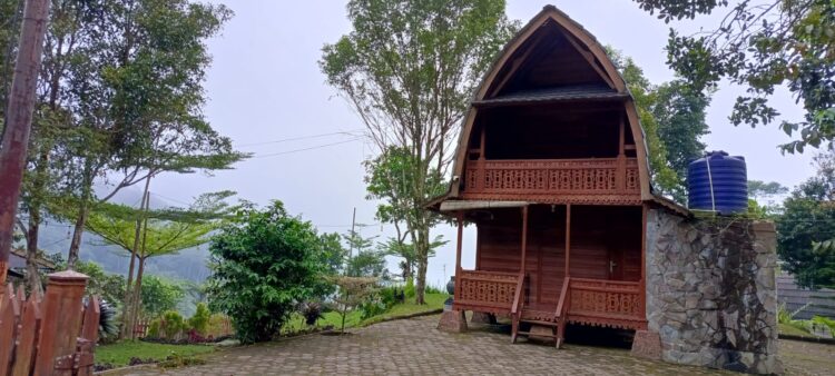 Tiris Pisan Village, Villa Eksklusif dengan Nuansa Ketenangan dan Pemandangan Menakjubkan