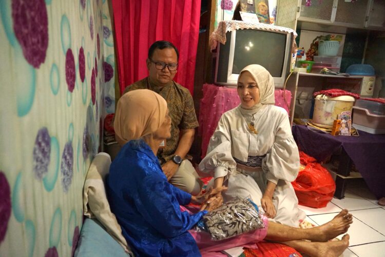 “Nyaah ka Indung” untuk Sri Banon