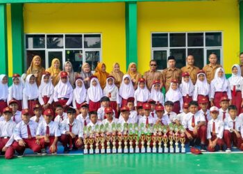 SDN Sukaharja 1 Boyong 18 Penghargaan di OSN Sukamakmur