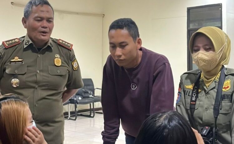 Operasi Pekat di Cibinong, 12 Wanita Diduga PSK Terjaring Satpol PP