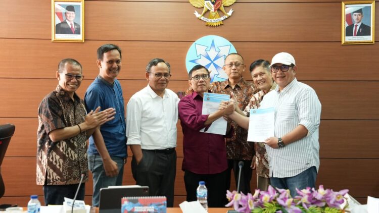 PWI Akhirnya Tandatangani Panitia Bersama Kongres Persatuan Disaksikan Dewan Pers 