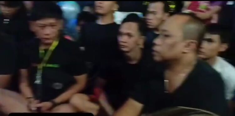 Polisi Gerebek Dugaan Pesta Seks Sesama Jenis di Megamendung, 75 Orang Diamankan