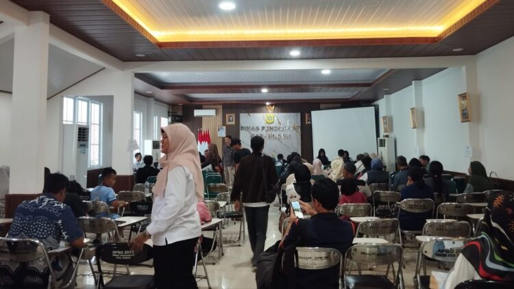 SPMB Kabupaten Bogor Dikeluhkan Warga: Sistem Masih Ribet dan Minim Sosialisasi