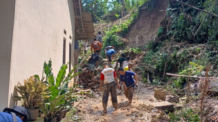 Bencana Alam Terjang Kabupaten Bogor, Akibat Hujan Deras dan Angin Kencang