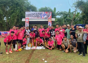 Pokja 11 Sabet Juara di Turnamen Trofeo Anniversary Karang Taruna Unit-19 ke-5