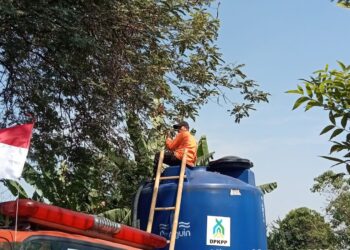 BPBD Kabupaten Bogor Salurkan 5000 Liter Air Bersih di Jonggol