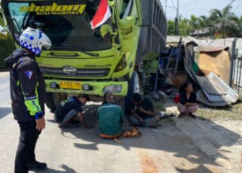 Galian Limestone Kembali Beroperasi, Mobil Laka Tabrak Warung Kopi