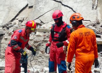 Majelis Berlantai Dua Ambruk di Ciomas, Tiga Orang Meninggal Dunia