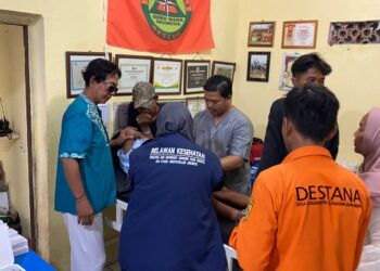 HUT ke-30, Gemawana Indonesia Khitankan 23 Anak di Gunung Putri