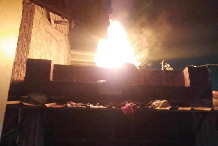 Diduga Alami Gangguan Mental, Remaja di Cibinong Hampir Bakar Rumahnya Sendiri