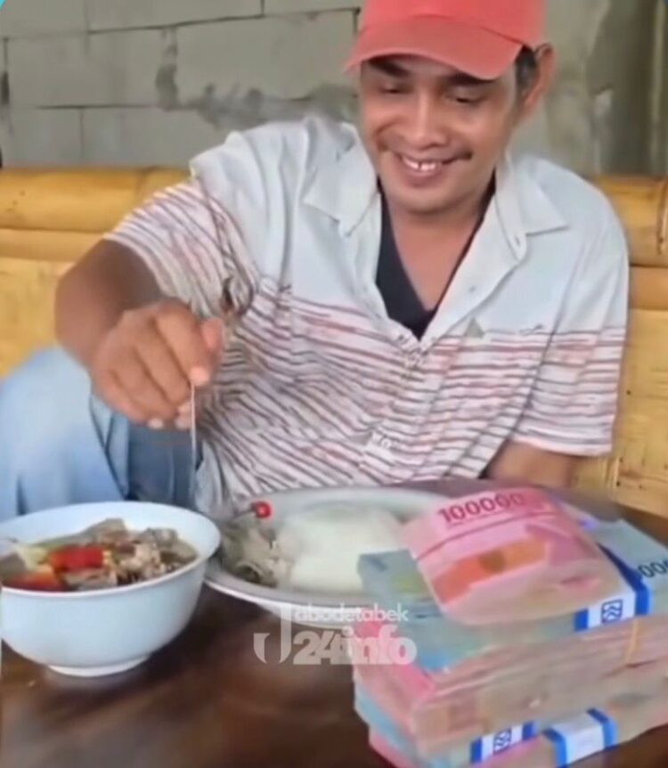 Viral di Medsos, Istri Kades Rengasjajar Pamer Uang Gepokan