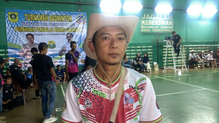 Semangat Pemuda Tlajung Udik Menggema di Turnamen Badminton Antar Pokja