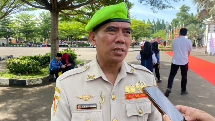 Pemuda Panca Marga Kabupaten Bogor Maknai Hari Pahlawan dengan Perawatan Tugu Perjuangan