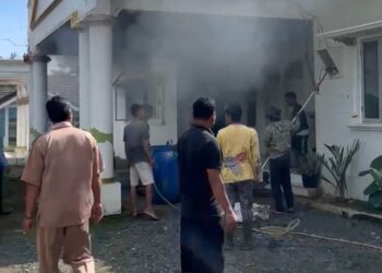 Akibat Korsleting Listrik, Gudang Peralatan Desa Sukaharja Terbakar