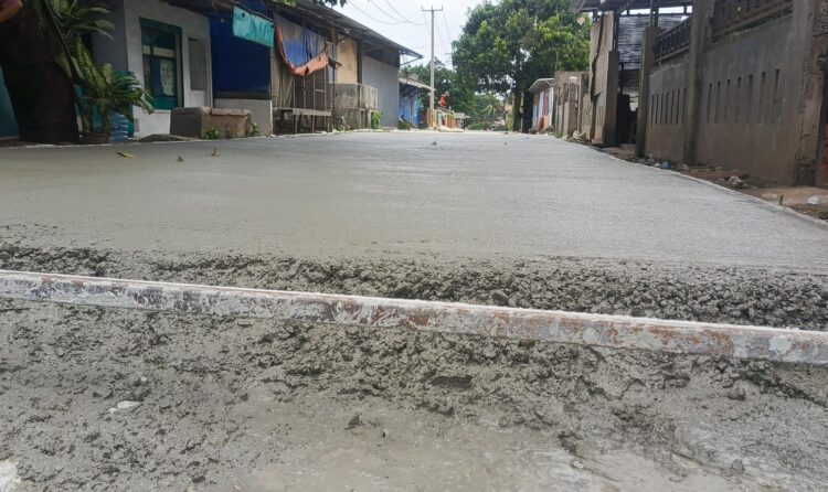 Berkat Legislator: Jalan Kampung Kirab Cileungsi Mulus Setelah 2 Dekade Rusak