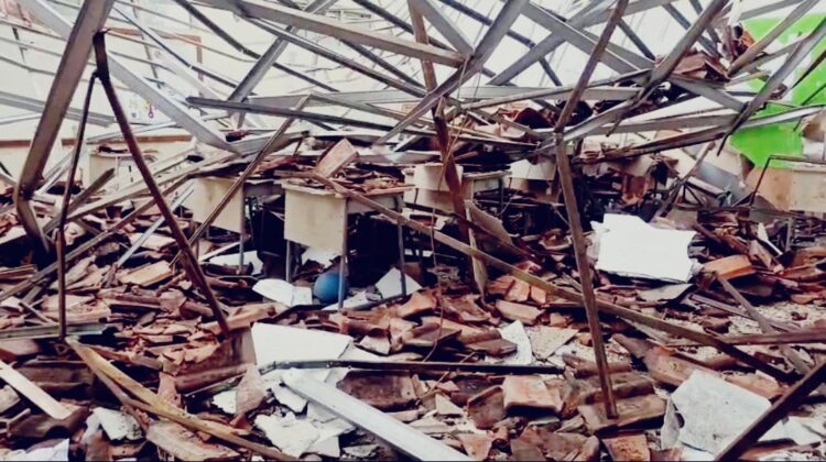 Empat ruang kelas di SDN Negeri Ciketug.