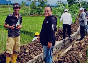 Pekerjaan irigasi P3A Sejati Desa Cariu, Kecamatan Cariu