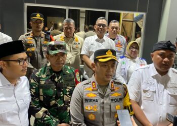 Kapolres Bogor AKBP Wikha Ardilestanto memberikan keterangan terkait larangan penggunaan kembang api di malam Tahun Baru