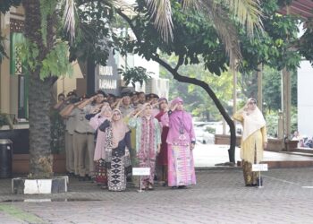 peringati hari ibu kemneterian atr/bpn beri penghargaan