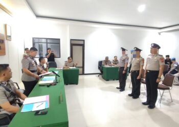 Kapolres Bogor AKBP Wikha Ardilestanto saat memberikan keterangan terkait sidang disiplin anggota Polsek Parung Panjang.